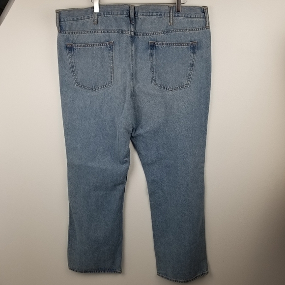 Old Navy Boot-Cut Jeans - Picture 8 of 10